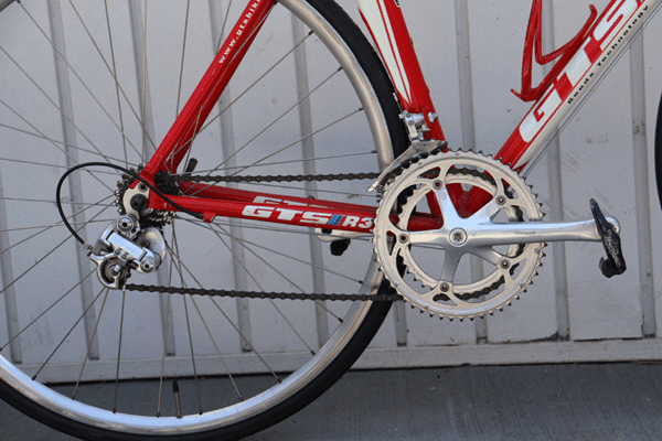 IMG 3768 600x400 - Bicicleta GTS Pro R3 com grupo Campagnolo 8 velocidades (usada)