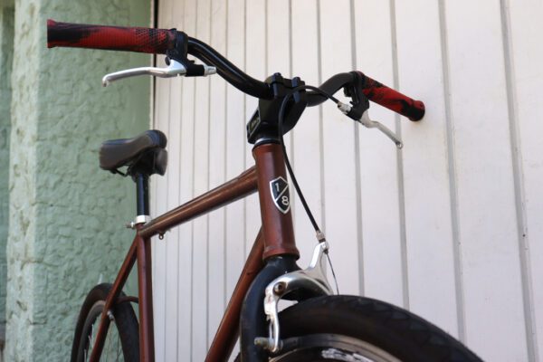IMG 6487 600x400 - Bicicleta Butcher Freestyle Fixa 58 (usada)