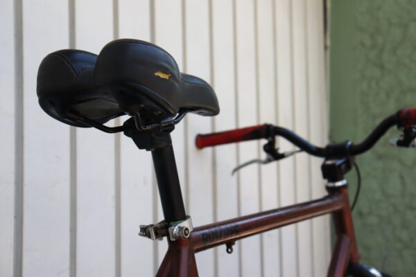 IMG 6492 600x400 - Bicicleta Butcher Freestyle Fixa 58 (usada)
