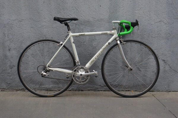 IMG 7100 600x400 - Bicicleta Cannondale Cad3 R1000 50 (usada)